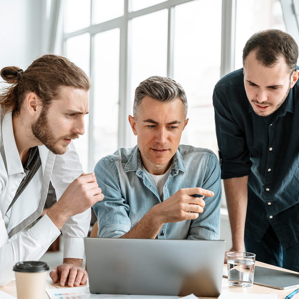 تیم مارکتینگ در "الوسایت"